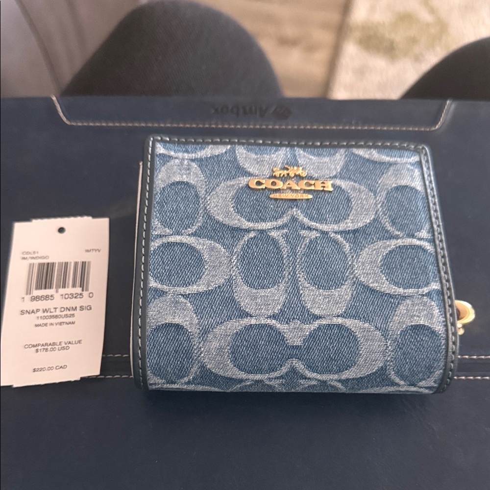 Coach Denim Signature Compact Snap Wallet - Denim Blue